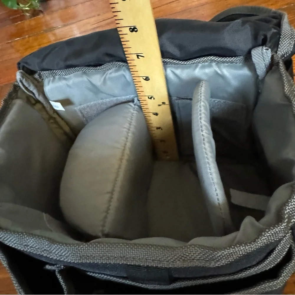 Canon Padded Camera & Gadget Shoulder Bag Black